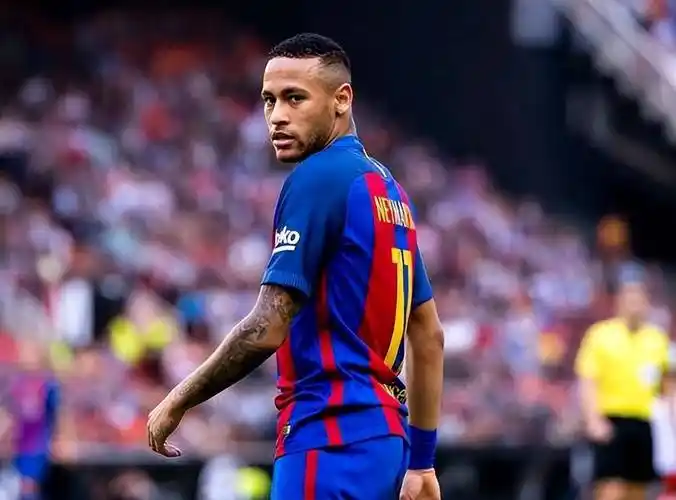 的边锋继续 的边锋继续